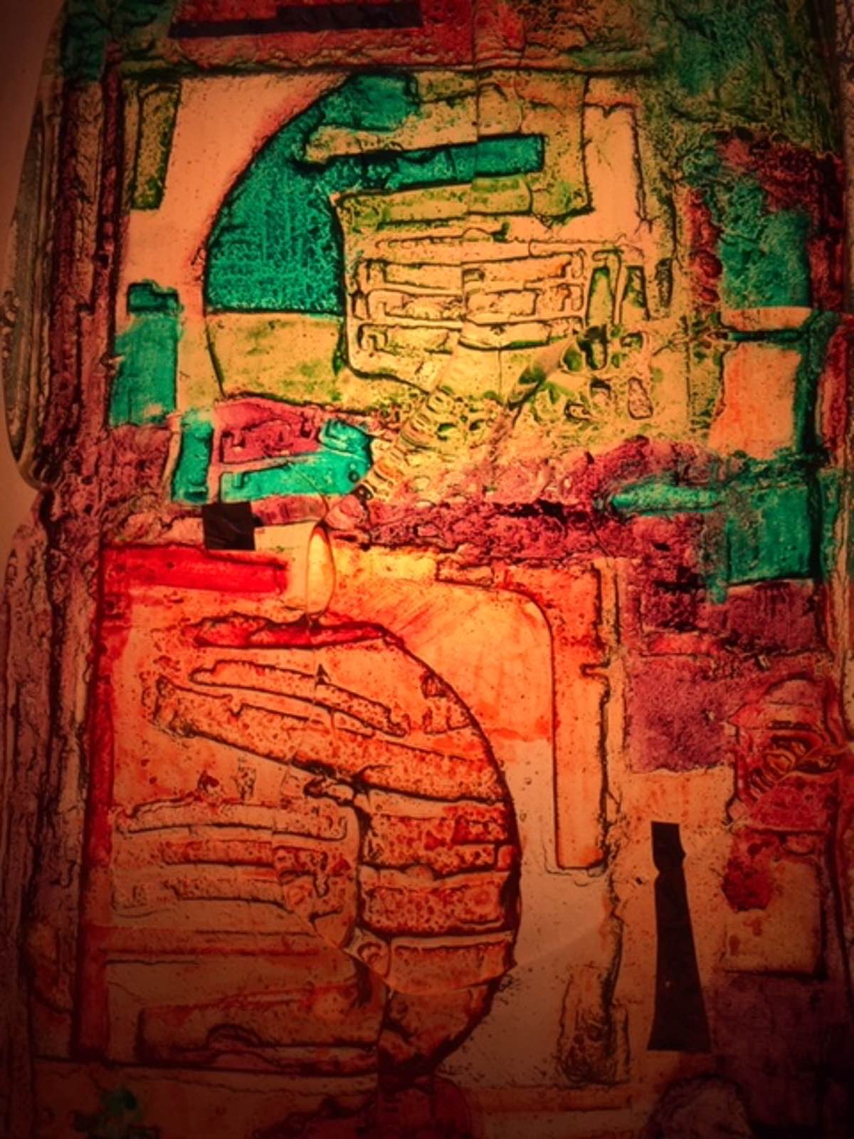 Glass with colour changing light 3